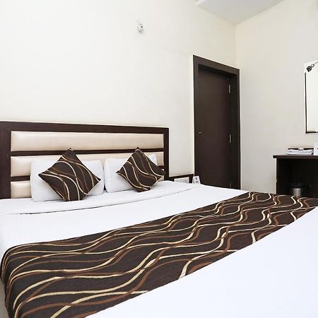 Oyo 6359 Hotel Mezbaan Regency Rāipur 외부 사진