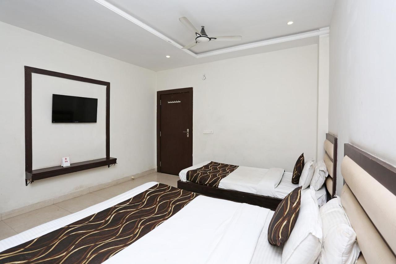 Oyo 6359 Hotel Mezbaan Regency Rāipur 외부 사진