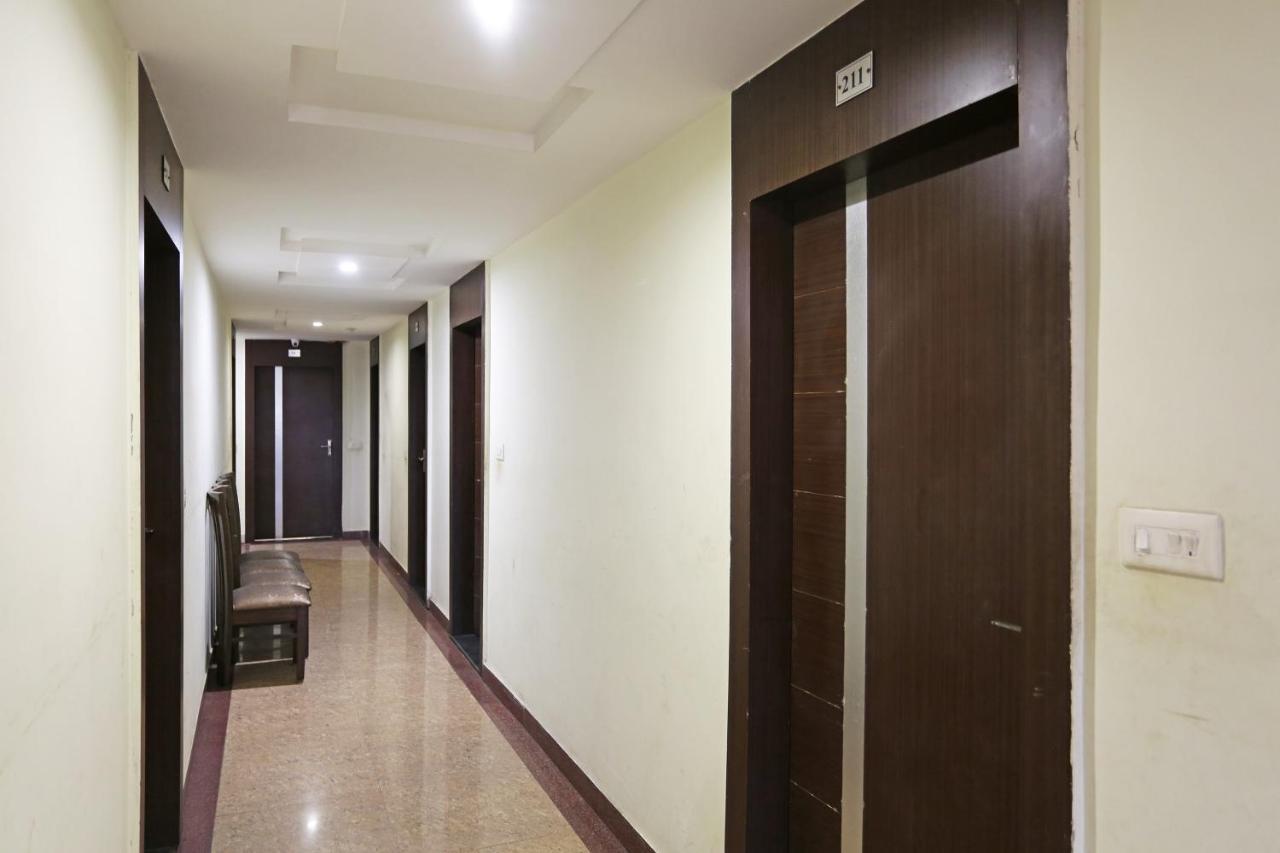 Oyo 6359 Hotel Mezbaan Regency Rāipur 외부 사진
