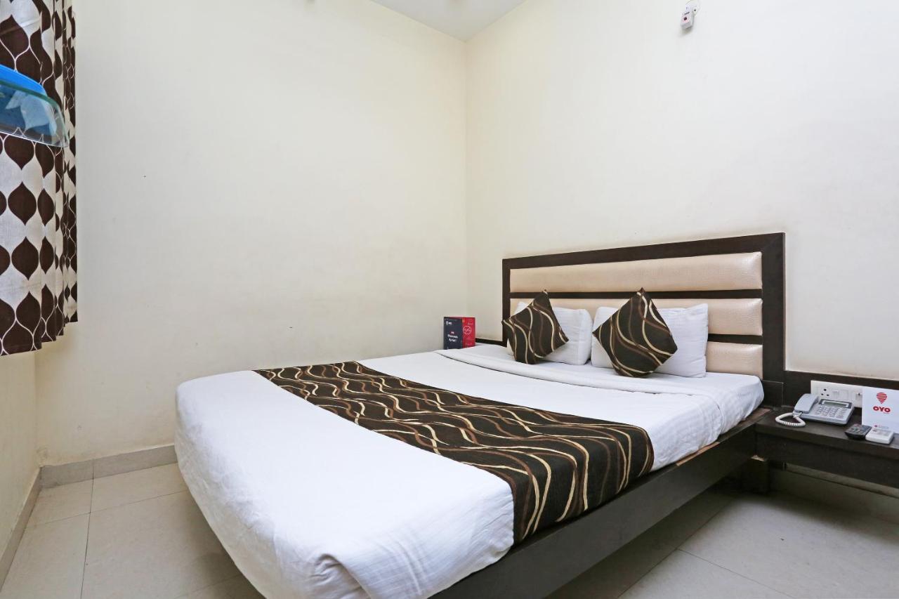 Oyo 6359 Hotel Mezbaan Regency Rāipur 외부 사진
